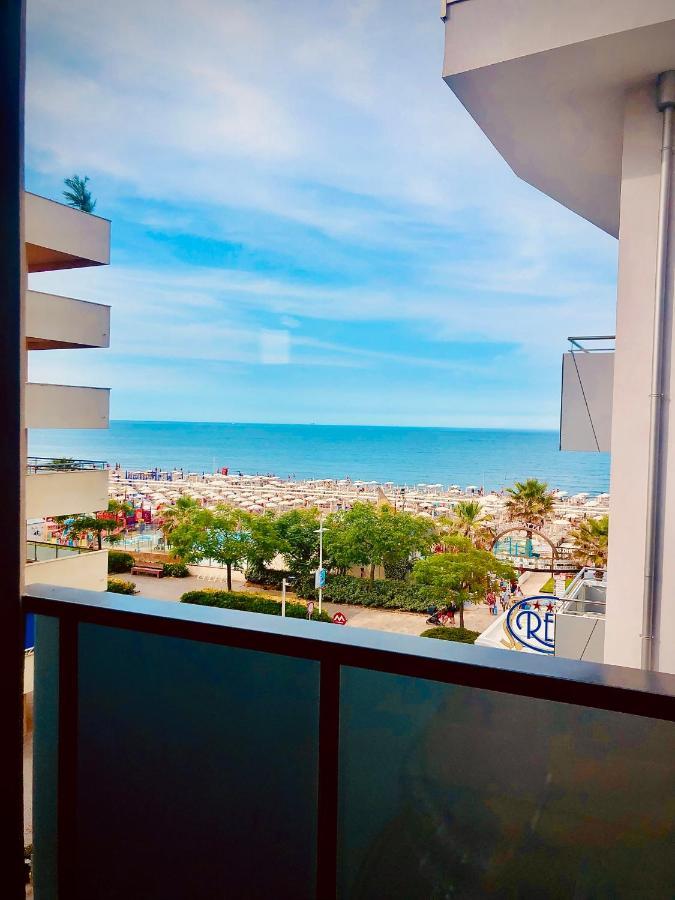 Hotel Majorca Sul Mare In Centro A Riccione Bagian luar foto
