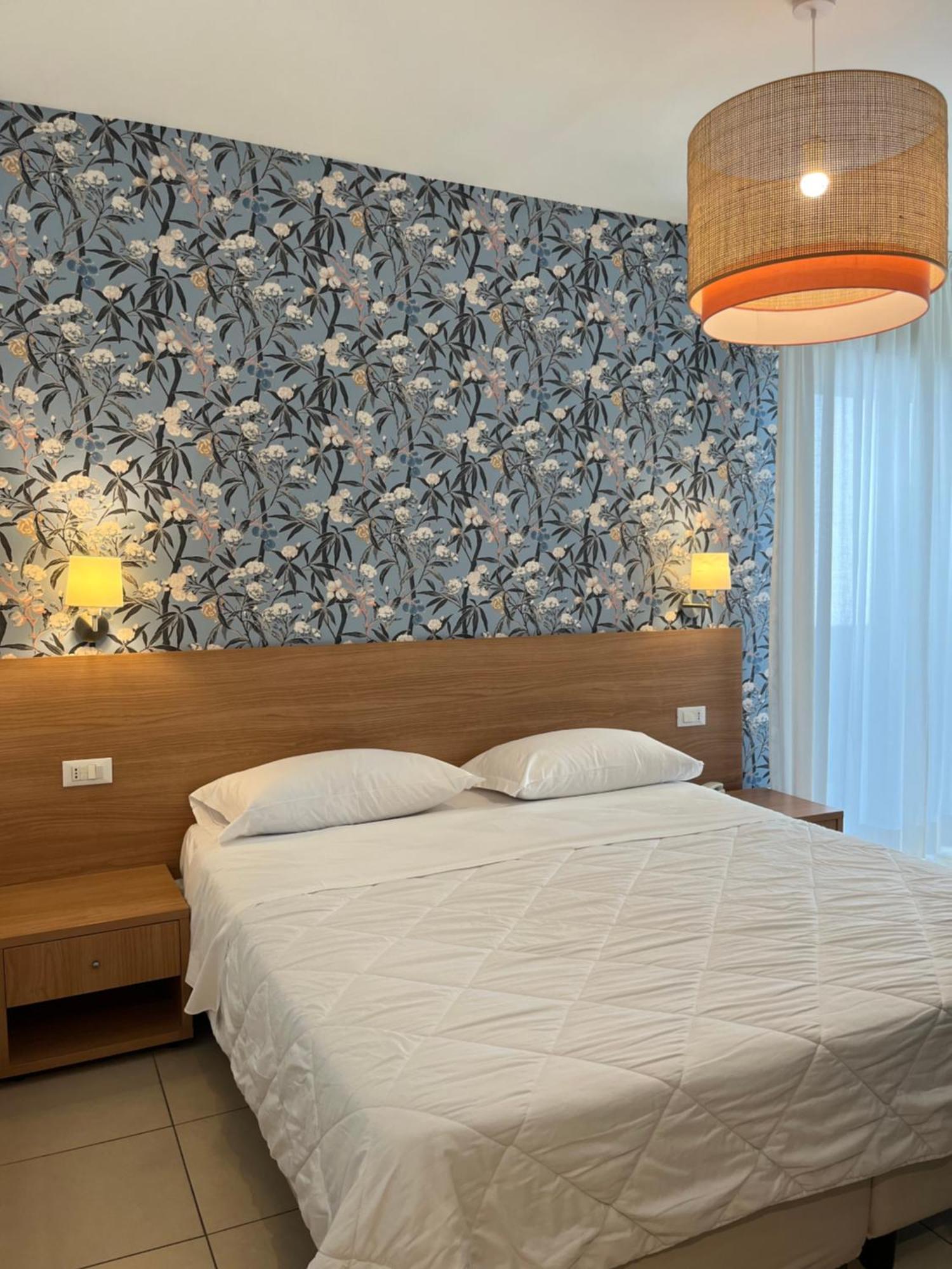 Hotel Majorca Sul Mare In Centro A Riccione Bagian luar foto