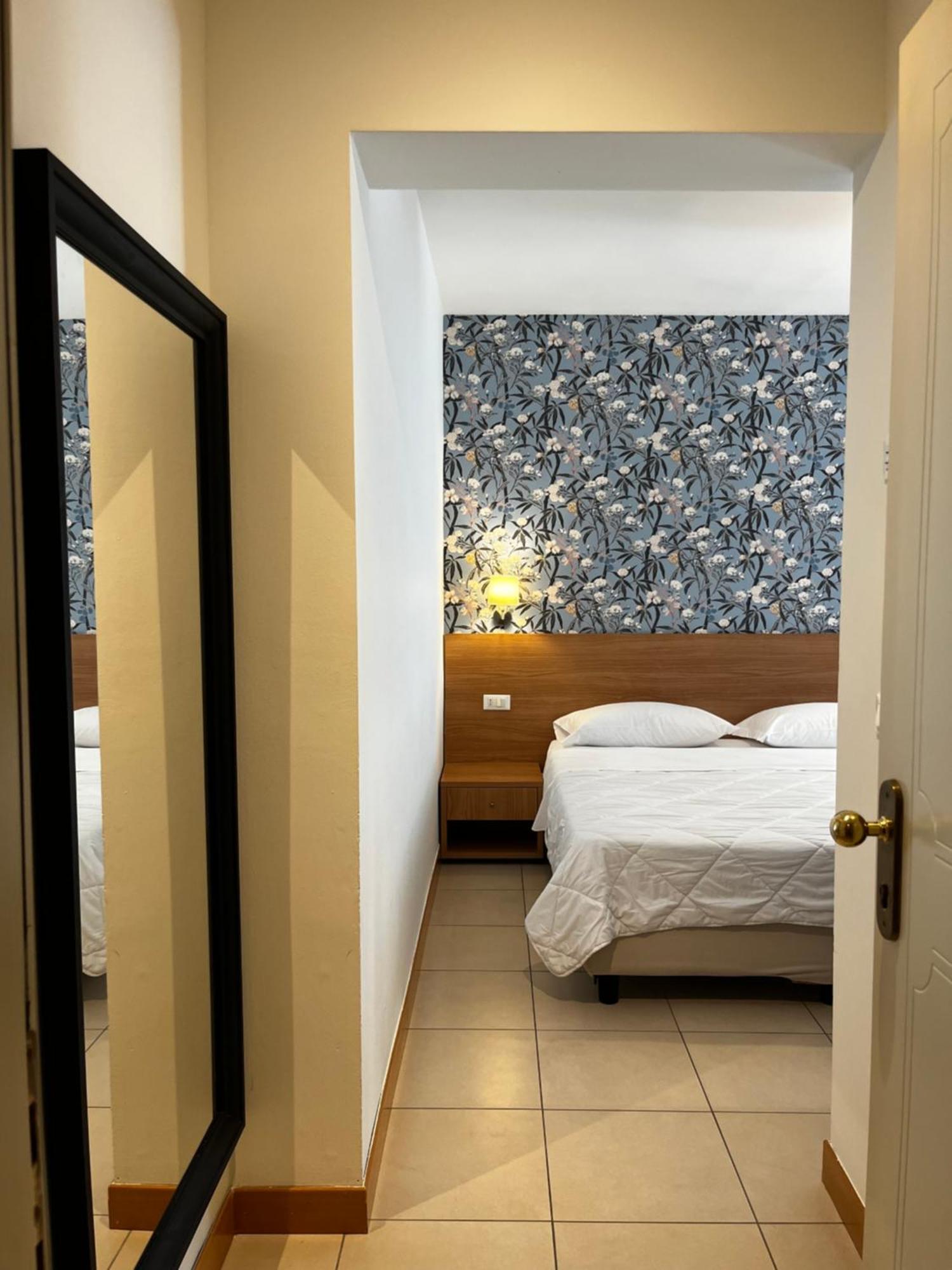 Hotel Majorca Sul Mare In Centro A Riccione Bagian luar foto