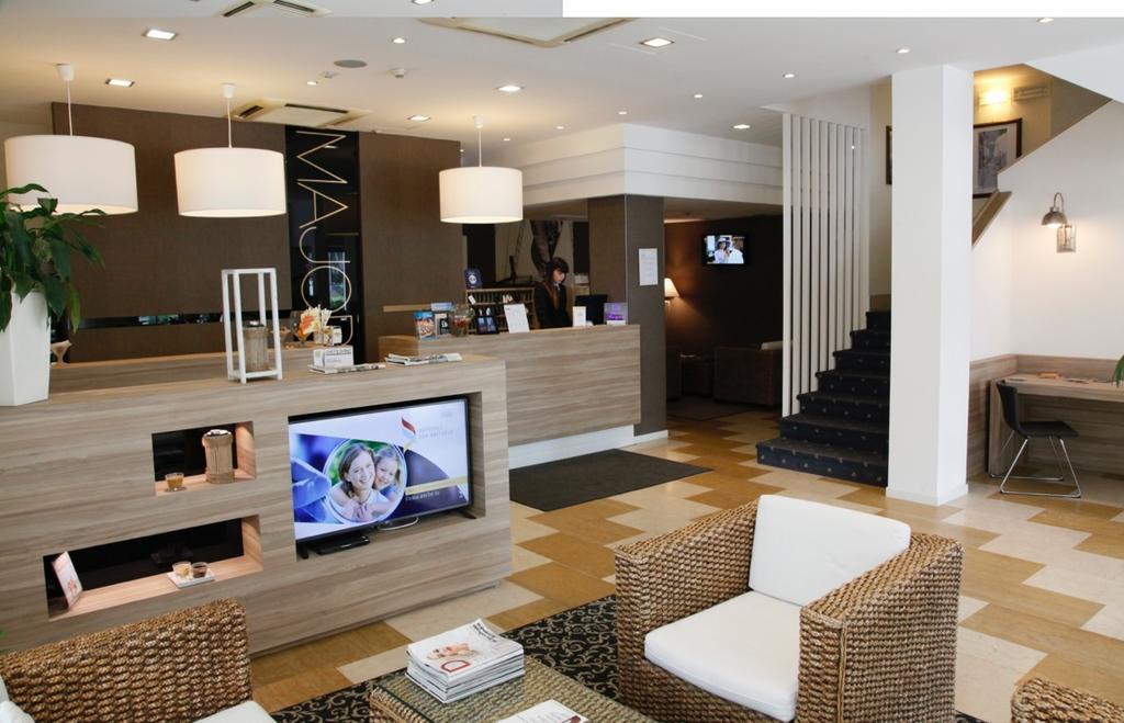 Hotel Majorca Sul Mare In Centro A Riccione Bagian luar foto
